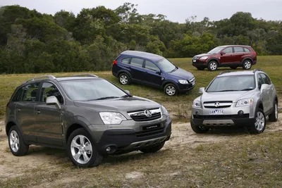 Сравнение Chevrolet Captiva и Opel Astra по характеристикам, стоимости  покупки и обслуживания. Что лучше - Шевроле Каптива или Опель Астра