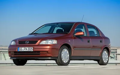 File:2012 Opel Astra (AS) Sport 5-door hatchback (2012-10-26) 02.jpg -  Wikimedia Commons