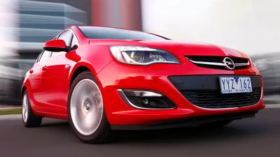 Выясняем, чем \"трехдверка\" Opel Astra отличается от \"пятидверки\" —  Тест-драйв — Motor