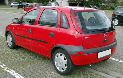 File:Opel Corsa C Dreitürer Heck.JPG - Wikimedia Commons