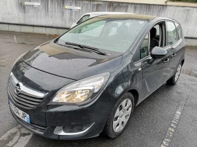 Opel Zafira А: зачем мне такой некомфортный и ненадежный авто?