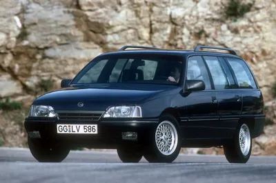 Капсула времени: Opel Omega 1992 года с пробегом 705 км | Пикабу