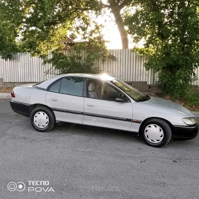 Купить Opel Omega 1995 в Севастополе, Новый АКБ, новые передние фары,  электро люк не течёт, работает во всех режимах, универсал, с пробегом 434  тыс.км, 2.5 литра