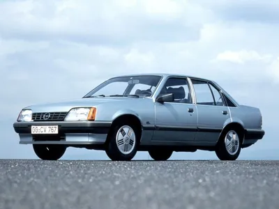 File:Opel Rekord E2 front 20081127.jpg - Wikipedia