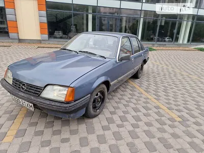 Купить б/у Opel Rekord E 2.0 MT (100 л.с.) бензин механика в Давлеканово:  серебристый Опель Рекорд E седан 1986 года по цене 150 000 рублей на Авто.ру