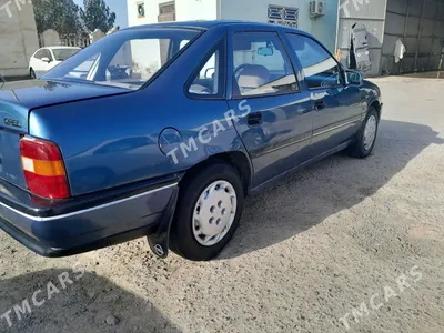 Купить Opel Vectra 1989 года в Таразе, цена 500000 тенге. Продажа Opel  Vectra в Таразе - Aster.kz. №c888546