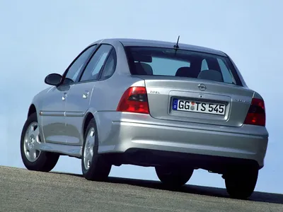 Opel Vectra рестайлинг 1999, 2000, 2001, 2002, 2003, седан, 2 поколение, B  технические характеристики и комплектации