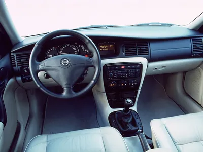 Opel Vectra: 2001 г., 1.8 л, Механика, Бензин, Универсал | Турбо.kg