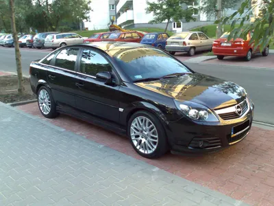 Опель Вектра 2007 года в Тихорецке, Продаю автомобиль в хорошем состоянии,  от собственника период владения 9 лет, акпп, 1.8 литра, комплектация 1.8  SAT Cosmo Plus