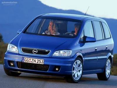 Car, Opel Zafira 1.8 Executive, model year 2003-, dark blue, Van, driving,  City, diagonal from the front, Front view Stock Photo - Alamy