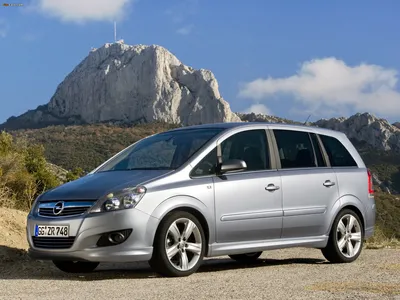Opel Zafira (2008) - picture 11 of 12
