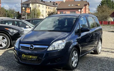 Car, Opel Zafira, Van, model year 2005-, silver, standing, upholding, side  view, Studio admission, open dooren, photographer: Ac Stock Photo - Alamy