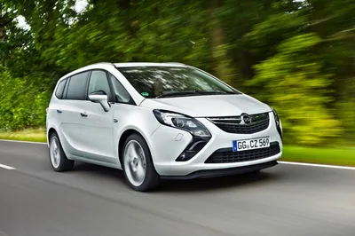 2012 Opel Zafira Tourer seats 7, returns up to 44 mpg - Autoblog