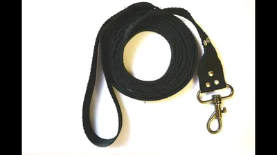 Скрытый короткий поводок для собак Ruffwear® Quick Draw™ Leash позволяет  оставлять поводок непосредственно на собаке в виде свободного ошейника.