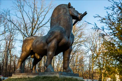 Памятник коню в воронеже фото 