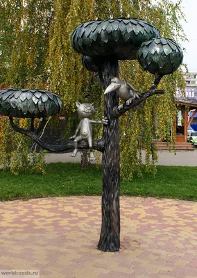 Памятник котёнку с улицы Лизюкова | Дороги мира