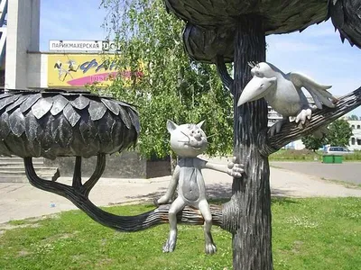 Памятник к коту в Воронеже редакционное изображение. изображение  насчитывающей праздник - 105694655