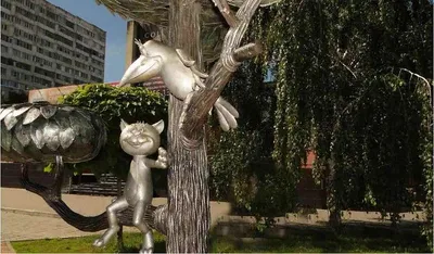 Воронеж отпраздновал юбилей памятника «Котёнок с улицы Лизюкова»
