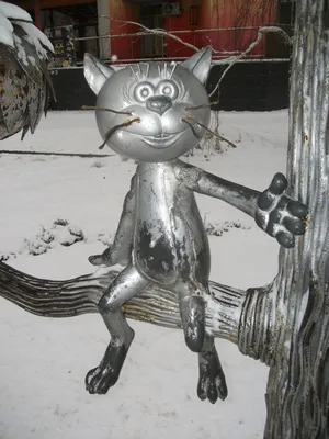 Файл:Voronezh monument Cat from Lezyukov street.jpg — Википедия