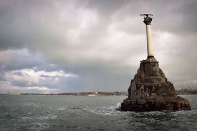 Памятник затопленным кораблям: информация и фото, где находится Памятник  затопленным кораблям
