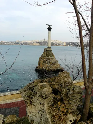 Памятник затопленным кораблям в Севастополе: описание, краткая история