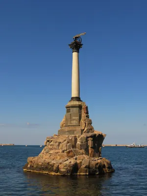 Памятник затопленным кораблям в Севастополе: история, фото, где расположен  | Отель «Омега-клуб»