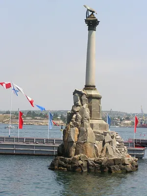 Памятник затопленным кораблям в Севастополе. Фотограф Андрей Горюнов