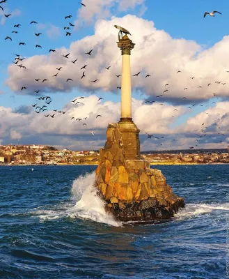 Статуэтка «Памятник затопленным кораблям» из пластика (высота 10 см) |  Крымский Сувенир