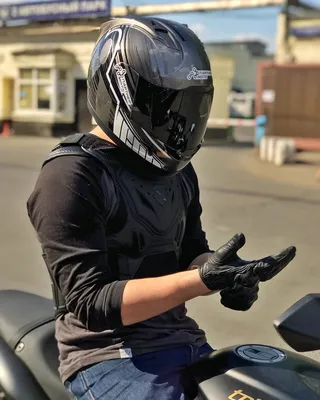 Фотк парня на мотоцикле в формате png