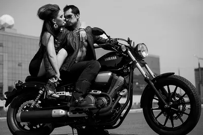 Встреча двух страстей: мотоцикл и любовь