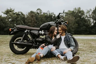 Сила объединения: парные поездки на мотоциклах