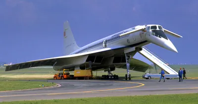 Модель сверхзвукового пассажирского самолета Ту-144, авиакомпании Аэрофлот  СССР, масштаб 1:72, длина модели 92 см.