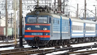 В РФ пассажирский поезд чудом избежал лобового столкновения с \"товарняком\",  до трагедии 700 метров | Диалог.UA