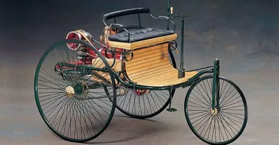 Как появились первые автомобили? Кто придумал первый двигатель? Как  Леонардо Да Винчи придумал автомобиль? Когда и как произошло первое в мире  ДТП?