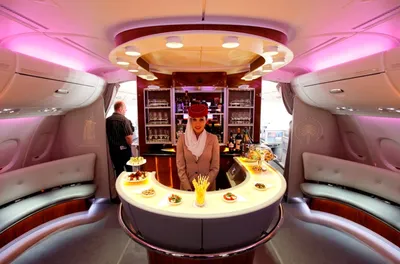Cпа, массажные кресла и персональный шеф-повар – как выглядят самые  роскошные «первые классы» авиакомпаний - CityDog.io