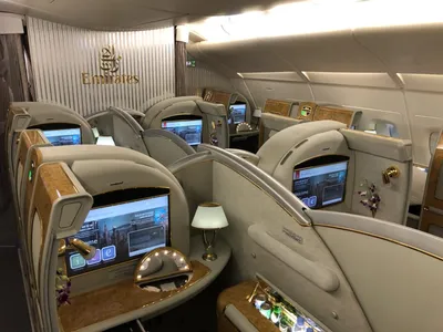 Обзор первого класса Emirates из Гонконга (HGK) в Дубай (DXB) на А380 —  Путешествия в ритме жизни