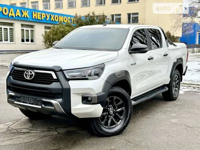 Пикап Toyota Hilux получил новый мощный турбодизель — ДРАЙВ
