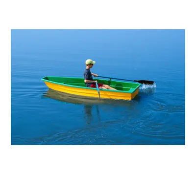 Купить пластиковую лодку моторную и гребную с бесплатной доставкой.  Грузоподъемность до 1000 кг.
