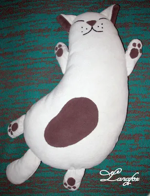 Подушка кот своими руками: выкройки, фото идеи, видео мастер-классы | Сшить  чучела животных, Игрушки для кошек, Забавные подушки