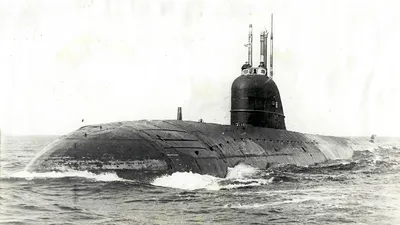 Подводная лодка \"Калуга\" вернулась на базу после дальнего похода -  Российская газета