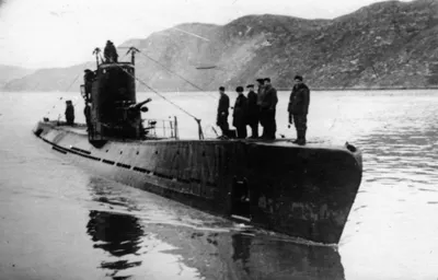 Мемориальная гвардейская краснознаменная подводная лодка С-56 (Владивосток  - Приморский край)