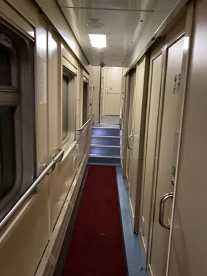 Курсирующий между Сочи и Москвой поезд оснастят двухэтажным вагоном-бистро  - Новости Mail.ru