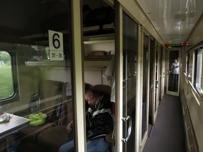 Путешествие в стиле ретро: как выглядит поездка на поезде в общем сидячем  вагоне | dokukin.info | Дзен