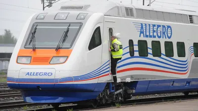 Поезд \"Аллегро\" сломался возле границы России и Финляндии.. Metro