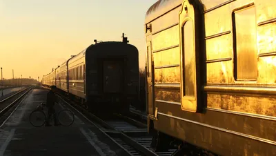 Поезд «Байтерек» сошёл с рельсов в Казахстане. Погиб подросток - Новости  Беларуси