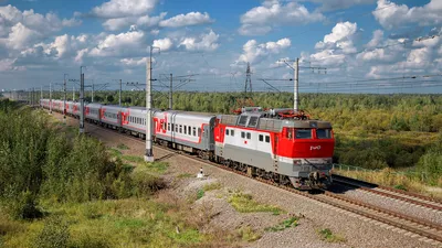 File:Фирменный поезд \"Черноморец\".jpg - Wikimedia Commons