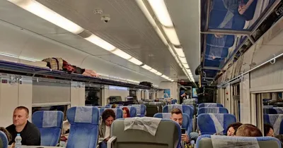 УЗ назначила на праздничные выходные два дополнительных поезда в Одессу —  УНИАН
