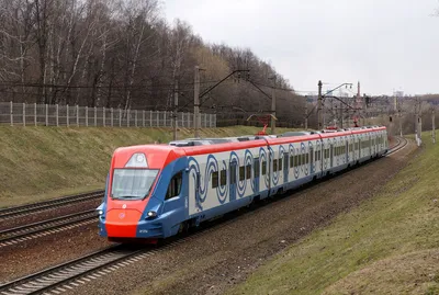 Сравниваем российский электропоезд Иволга с немецкой Ласточкой - YouTube