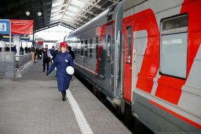 ЧС4т-470, пассажирский поезд Калининград - Адлер 360Ч прибывает на вокзал  Смоленск, 2021. 2160p60 - YouTube