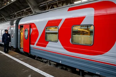 Поезд Петербург-Калининград остановили из-за ДТП в Литве